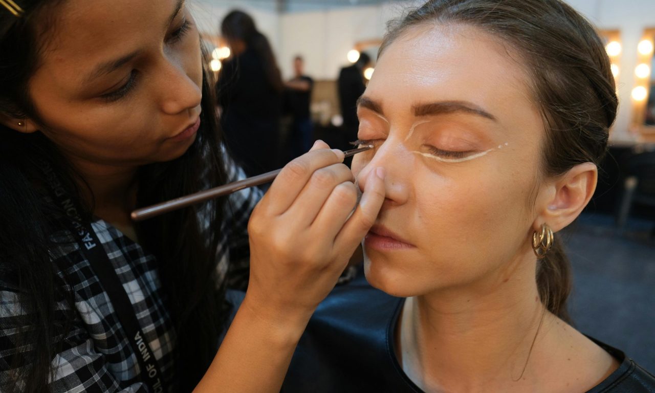 Adeus à maquiagem: nova tendência que está conquistando as mulheres em todo o mundo