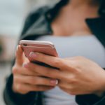 10 mensagens de WhatsApp para dar um fora em alguém de forma sutil