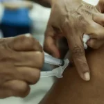 Governo lança campanha para vacinar crianças e jovens até 15 anos