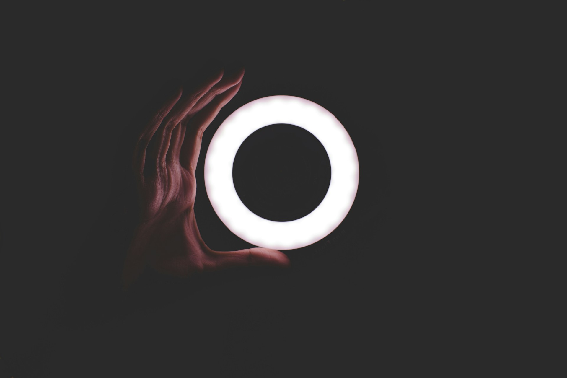 7 signos que não podem desistir porque vão encontrar em breve uma luz e sair dessa fase péssima