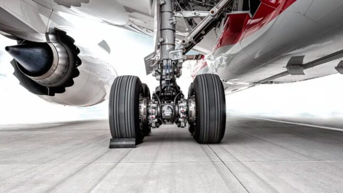 Por que os pneus de avião não estouram na hora do pouso, mesmo com toneladas de peso sobre eles