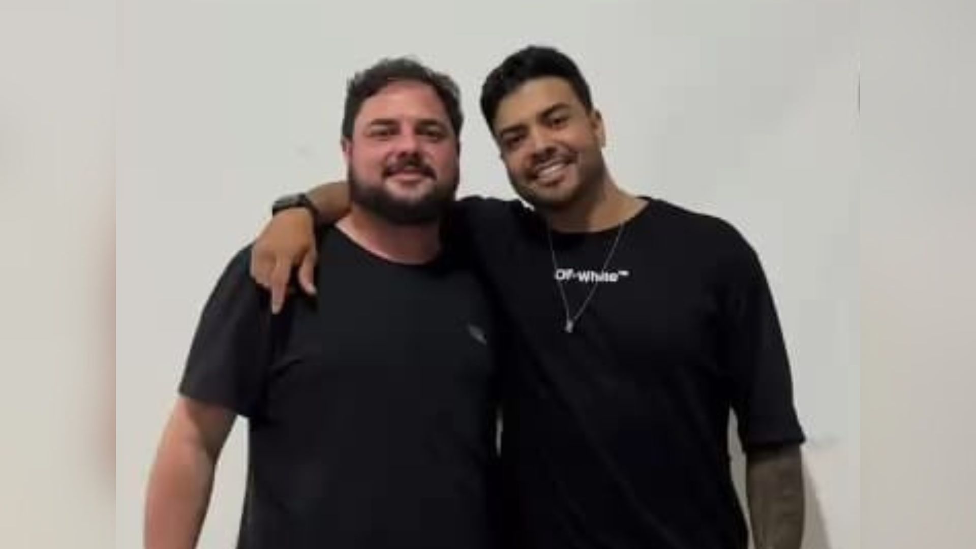 À esquerda, Rafael Melo. À direita, Tadeu Gonçalves.