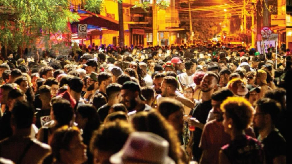 Bar anunciou a mudança da escala 5x2 para 4x3.