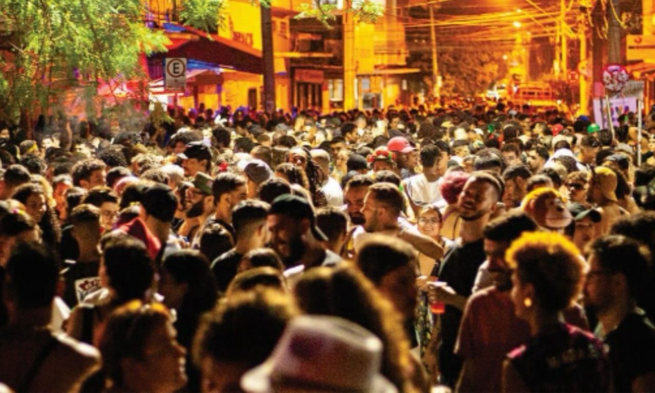 Bar anunciou a mudança da escala 5x2 para 4x3.