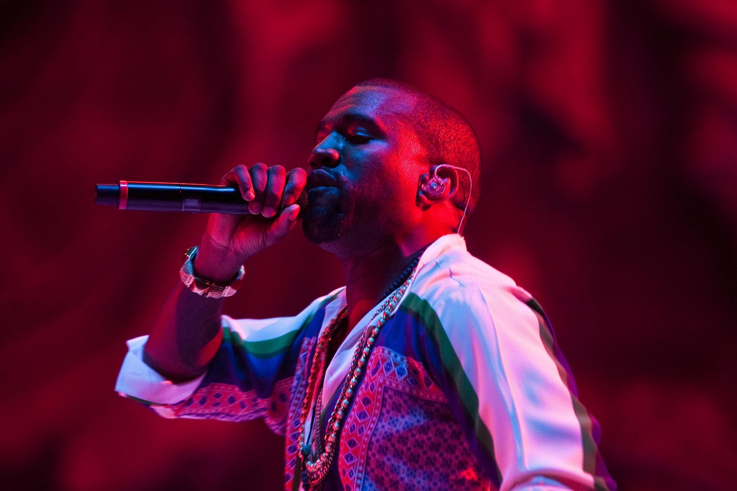 Show do cantor Kanye West, no palco Consciência, no festival SWU em Paulínia. (Foto: Eduardo Anizelli/Folhapress)