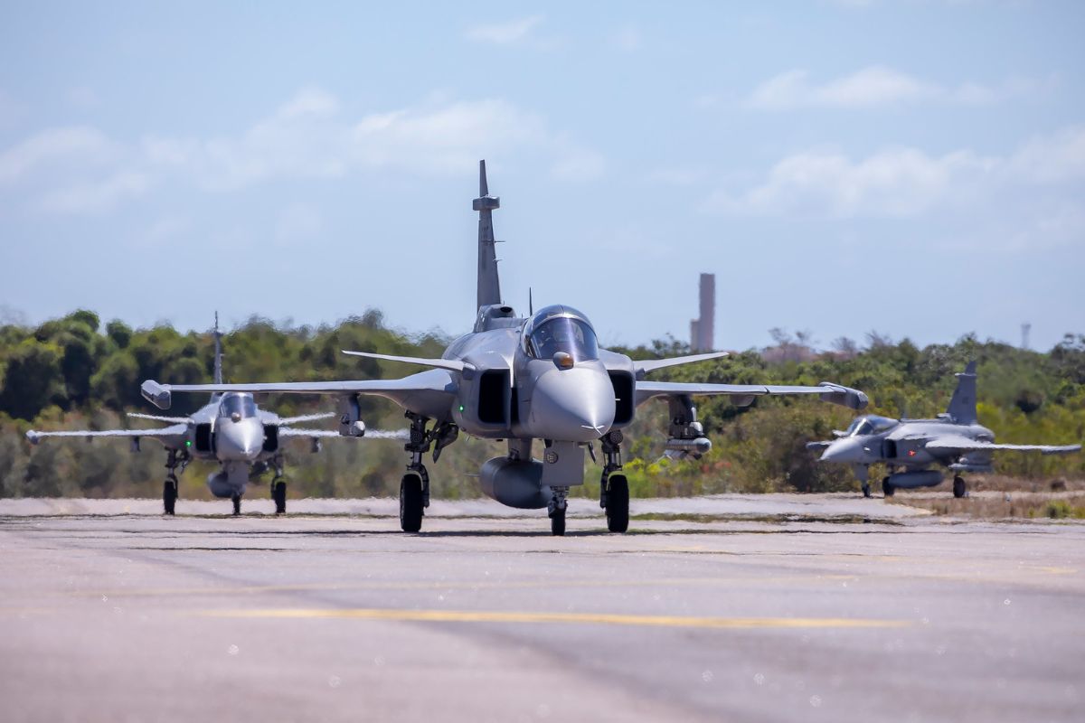 Projetada para ser o principal centro de defesa aérea do Brasil, Base de Anápolis tem sala secreta onde qualquer gravação é proibida