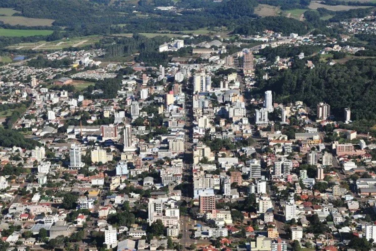 A cidade brasileira que mais parece o Japão pela limpeza e disciplina dos moradores