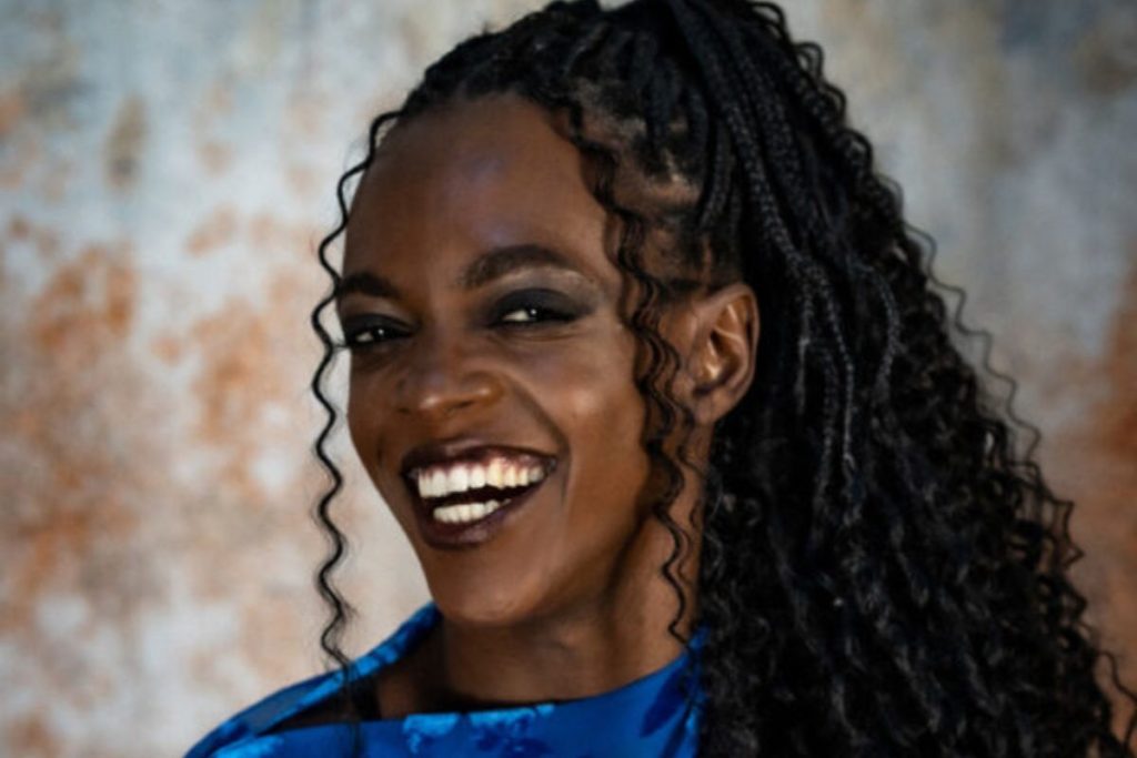 Sou a única atriz trans e retinta com visibilidade, diz Aretha Sadick, de 'Reencarne'