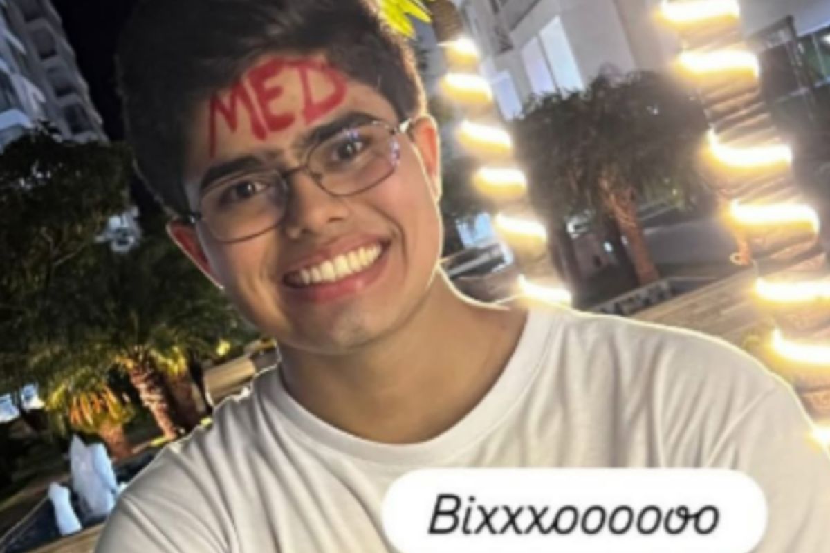 Diagnosticado com autismo, estudante de Anápolis conquista vaga em Medicina na UniEvangélica