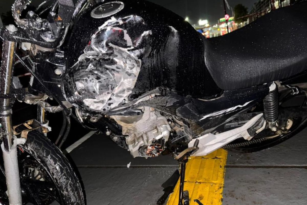 Motociclista morre após colidir contra poste na Avenida Castelo Branco Goiânia