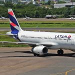 Avião da Latam, voo, passageiros, companhia aérea