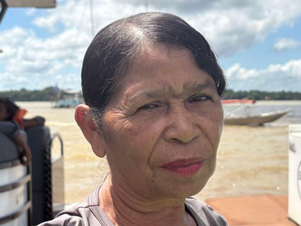 Sem saber ler nem escrever, mulher começou a catar recicláveis para escapar da fome e superou todos os obstáculos