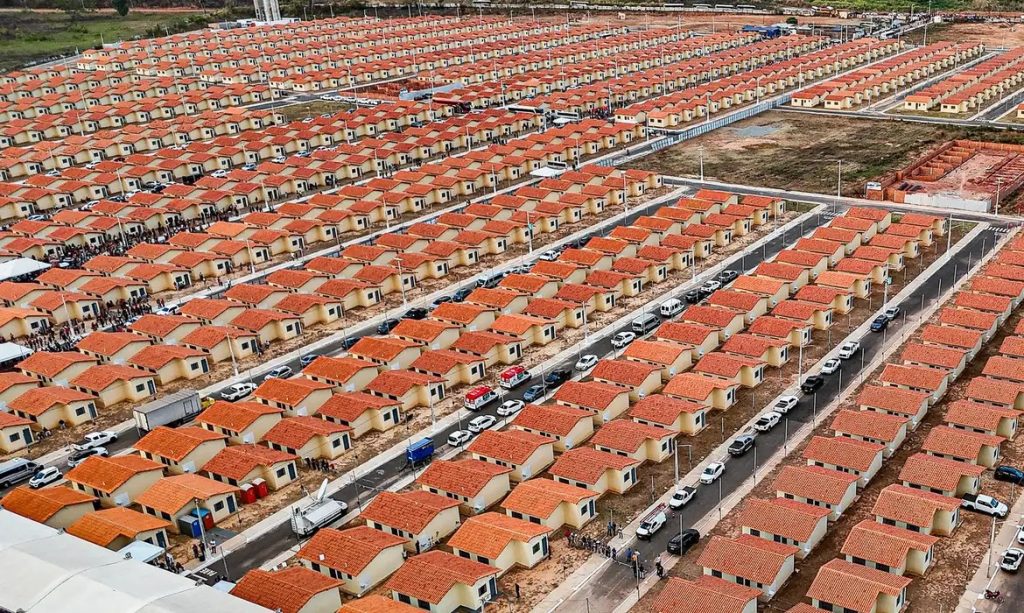 Moradores dos 246 municípios de Goiás podem solicitar até R$ 30 mil para reforma de casa