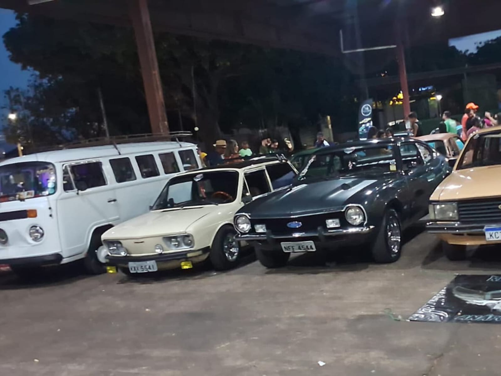 Encontro de carros no Feirão do IAPC. (Foto: Reprodução)