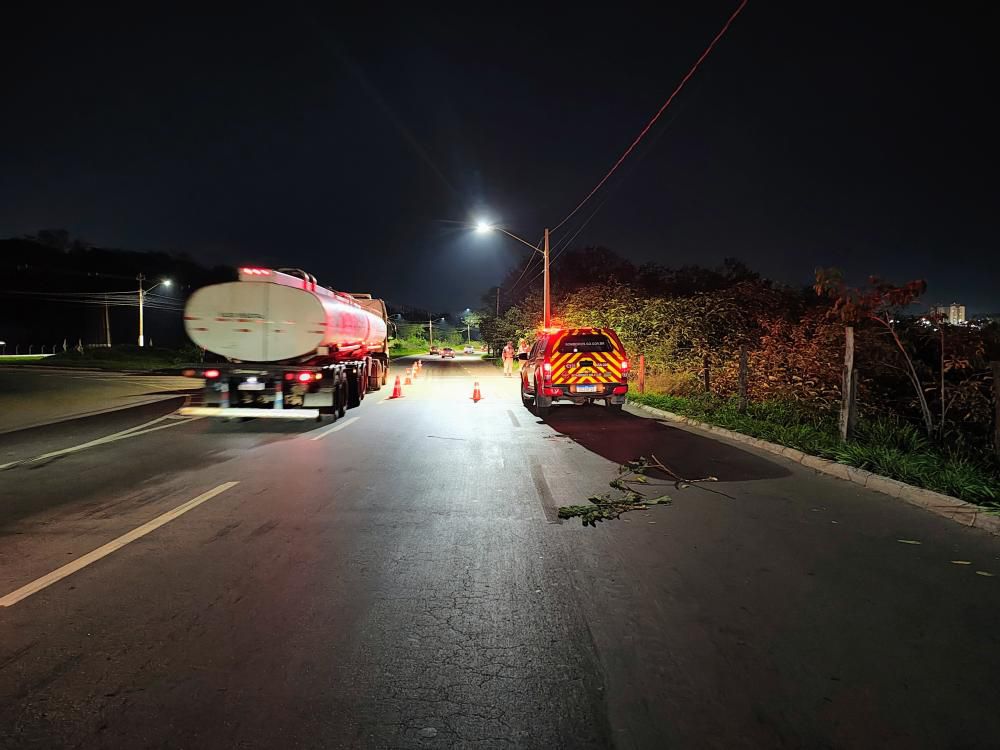 Jovem motociclista morre na hora após sofrer acidente brutal em Goiânia
