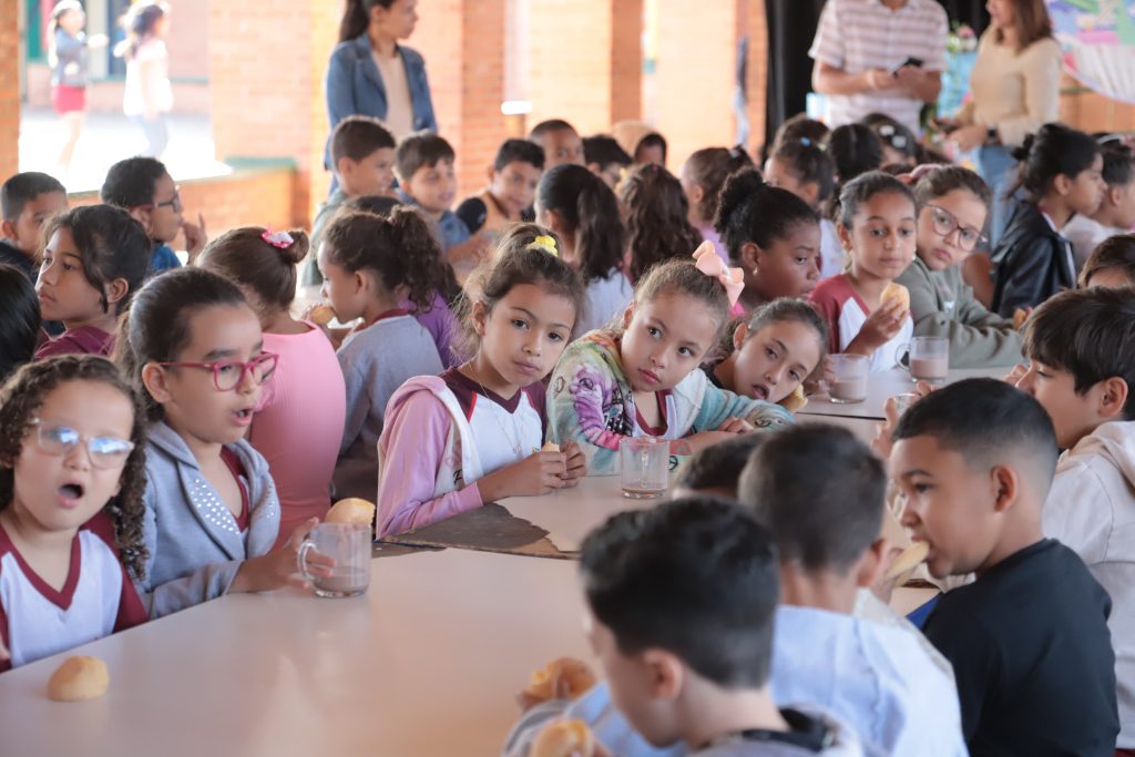 Aparecida de Goiânia abre renovação de matrícula para alunos da rede municipal