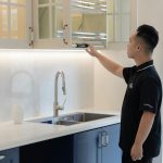 Tendência barata substitui armários sem mofar ou empenar