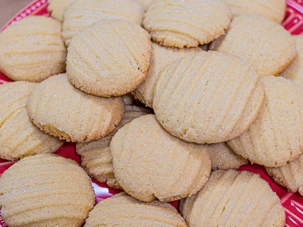 Receita de bolachinha caseira simples com sabor de casa de vó