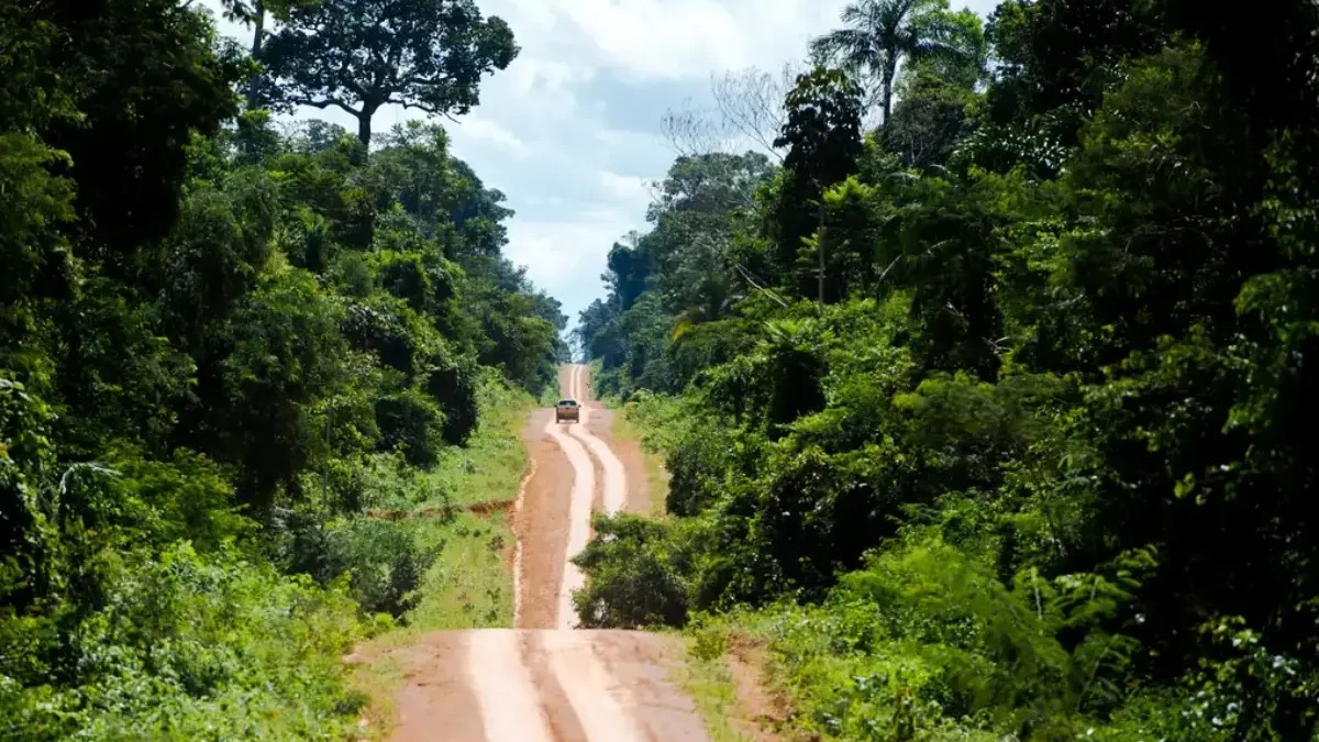 Última cidade ligada por terra em Goiás ganhará acesso com asfalto, anuncia Goinfra