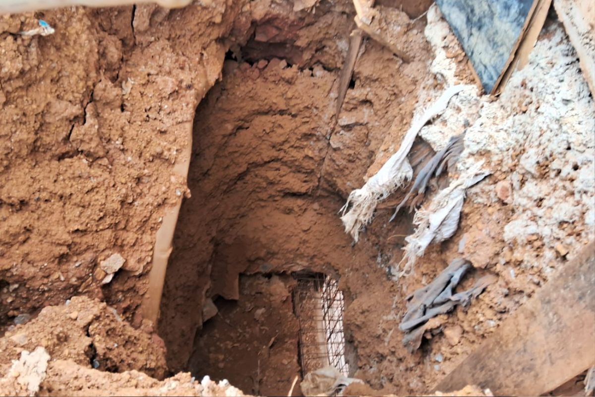 Moradora registra erosões que se formaram nas obras do Viaduto do Recanto do Sol após temporais em Anápolis