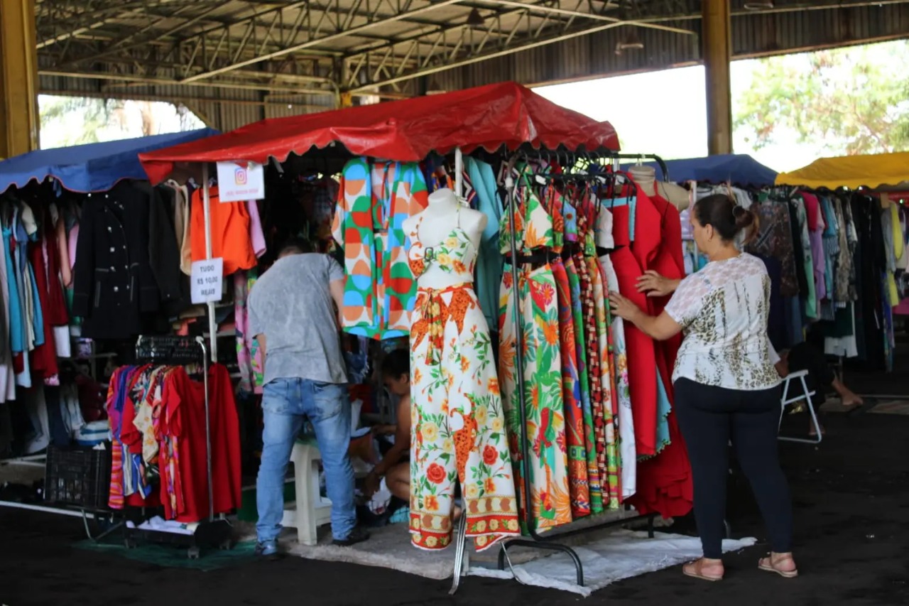 Feira de brechós Cabide Rosa, em Goiânia.