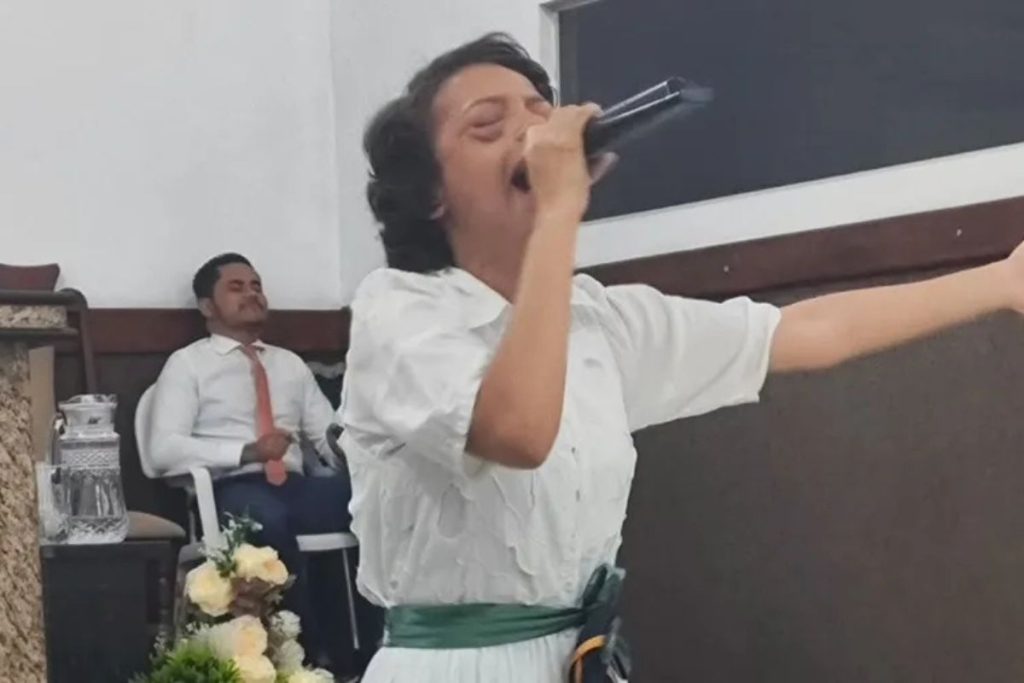 Cantora gospel que lutava contra o câncer morre em Goiânia semanas após perder o pai