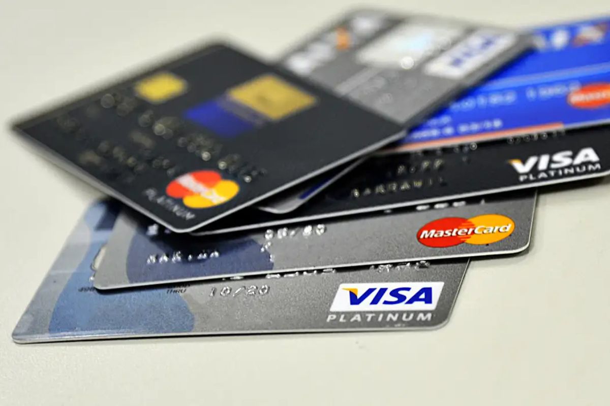 Cartões de crédito mais fáceis de aprovar para quem está com o nome sujo