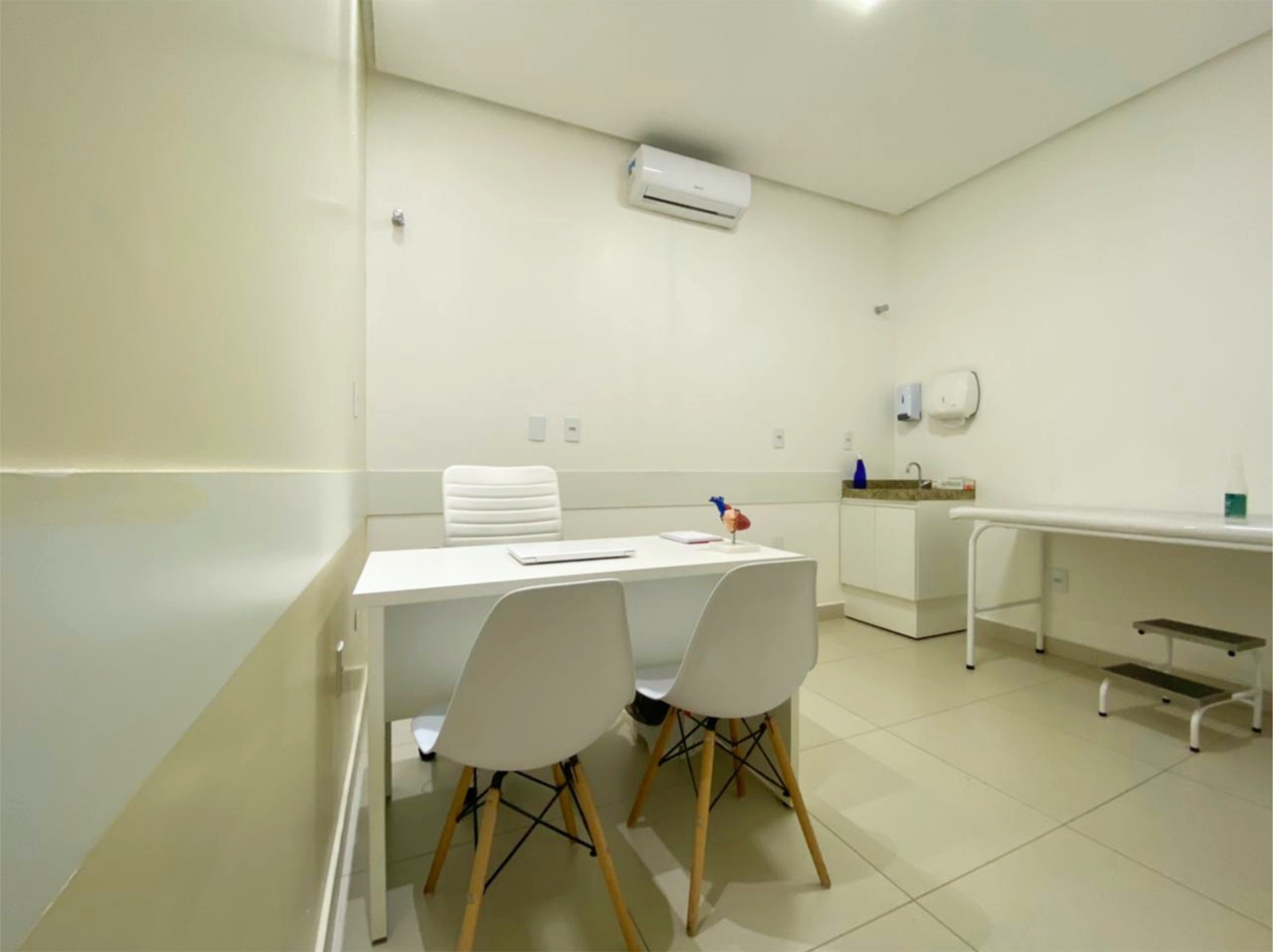 Unidade é a única da cidade com estrutura de ultrassom, raio-X, mamografia e exames laboratoriais funcionando aos sábados e domingos. (Foto: Divulgação)