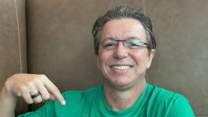 Boninho anuncia seu novo reality show 'raiz', sem celebridade e sem influencer