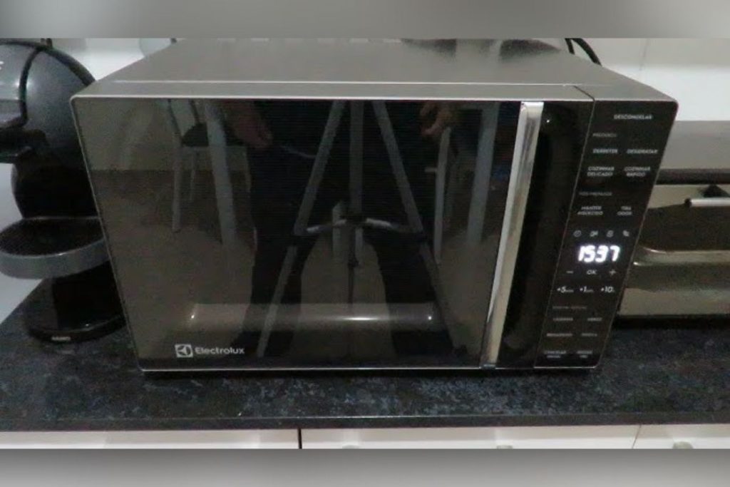 6 eletrodomésticos que só devem ficar tomada quando estiverem ligados (é preciso cuidado)