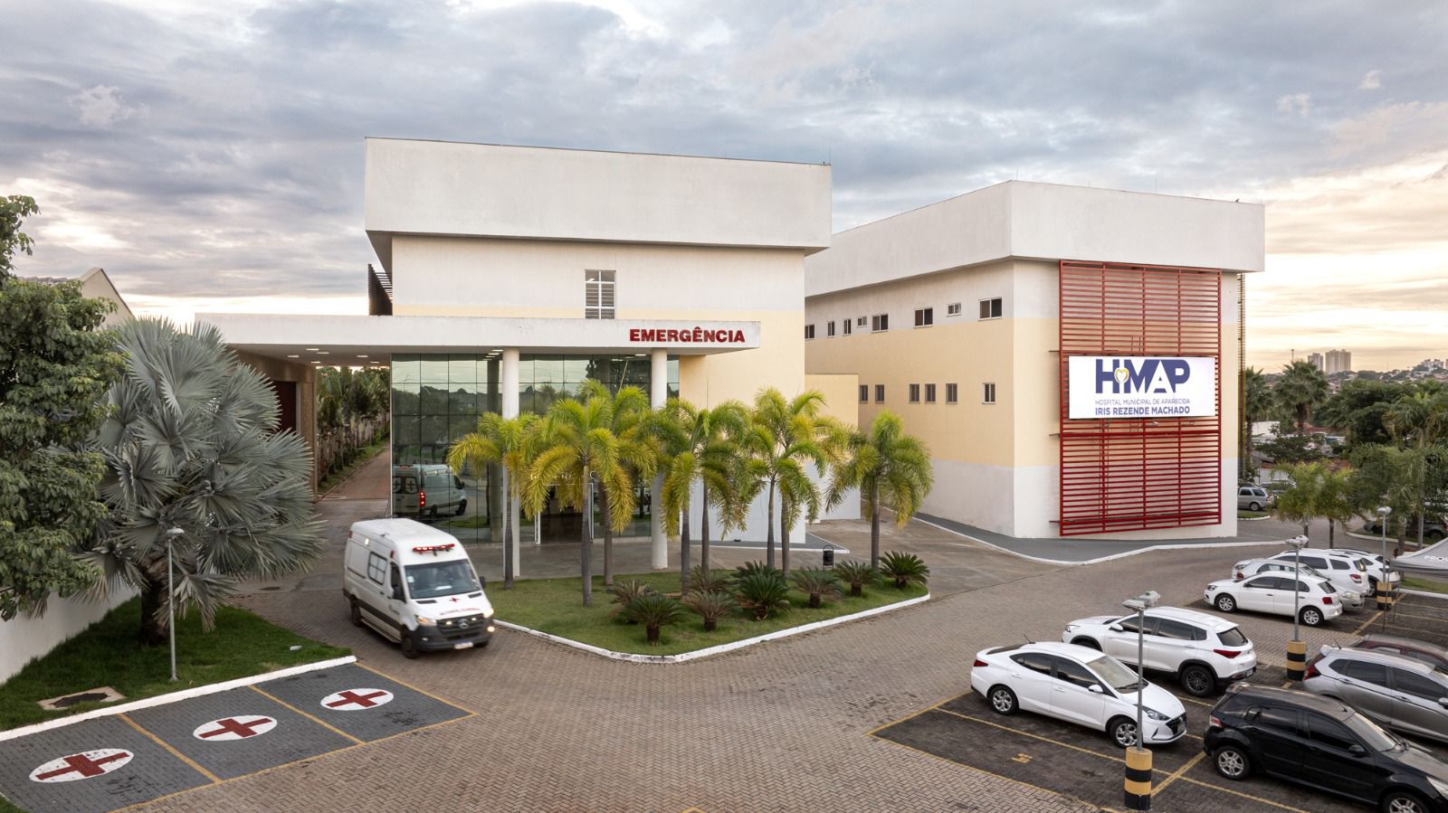 Hospital Municipal de Aparecida de Goiânia Iris Rezende Machado (HMAP).