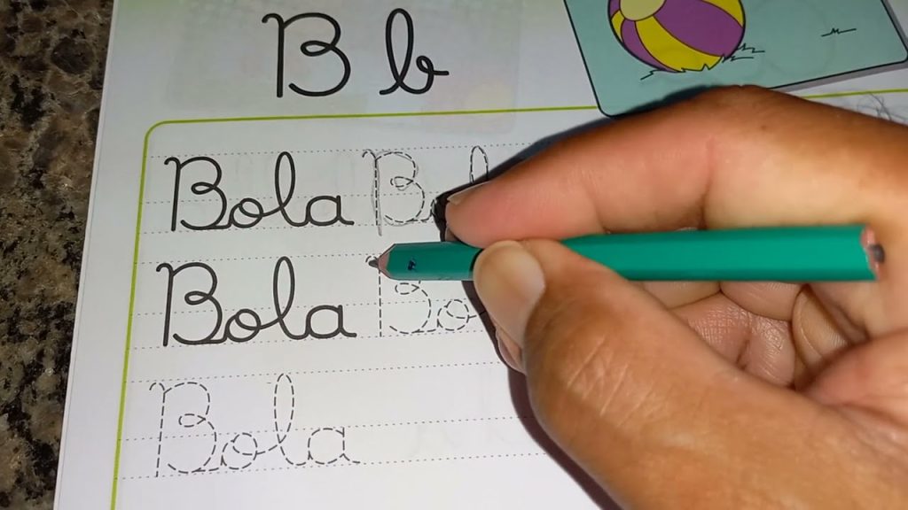 O que significa misturar letras maiúsculas e minúsculas na hora de escrever, segundo a psicologia?