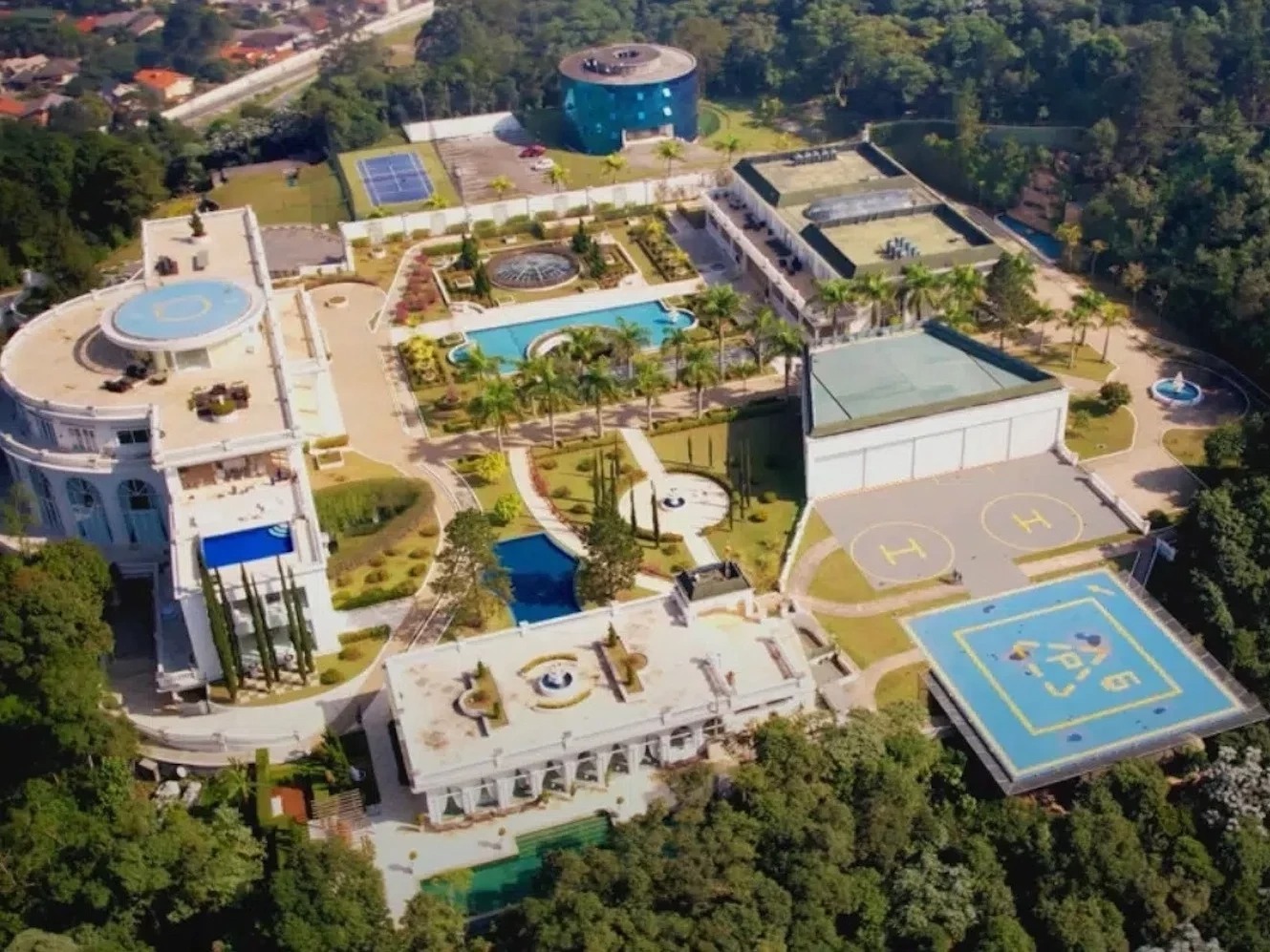 Casa avaliada em R$ 1 bilhão fica em São Paulo, tem 17.800 metros quadrados e pertence à apresentadora de TV