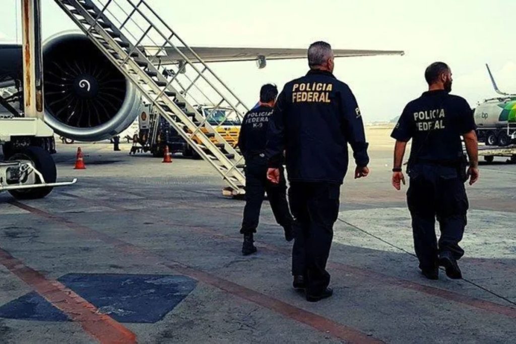 Pai é impedido de embarcar em avião por dívida de pensão alimentícia