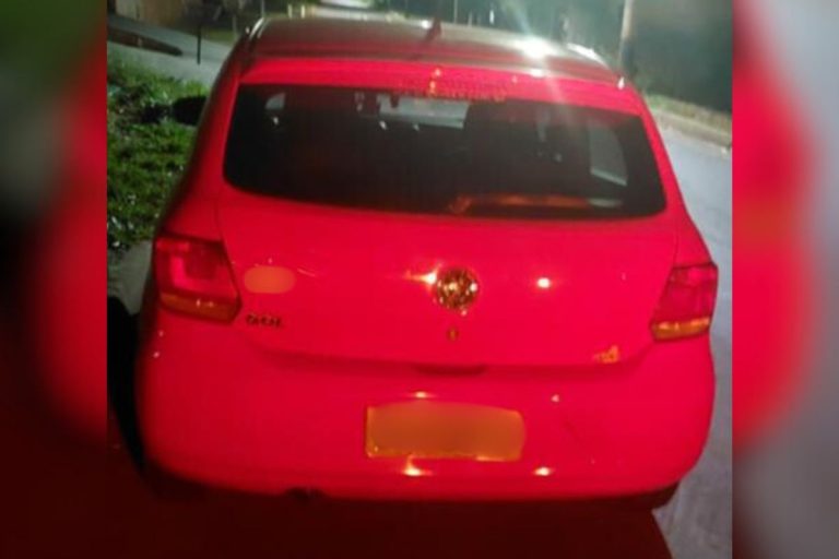 Motorista bêbado quase atropela policiais durante atendimento de acidente fatal em Anápolis