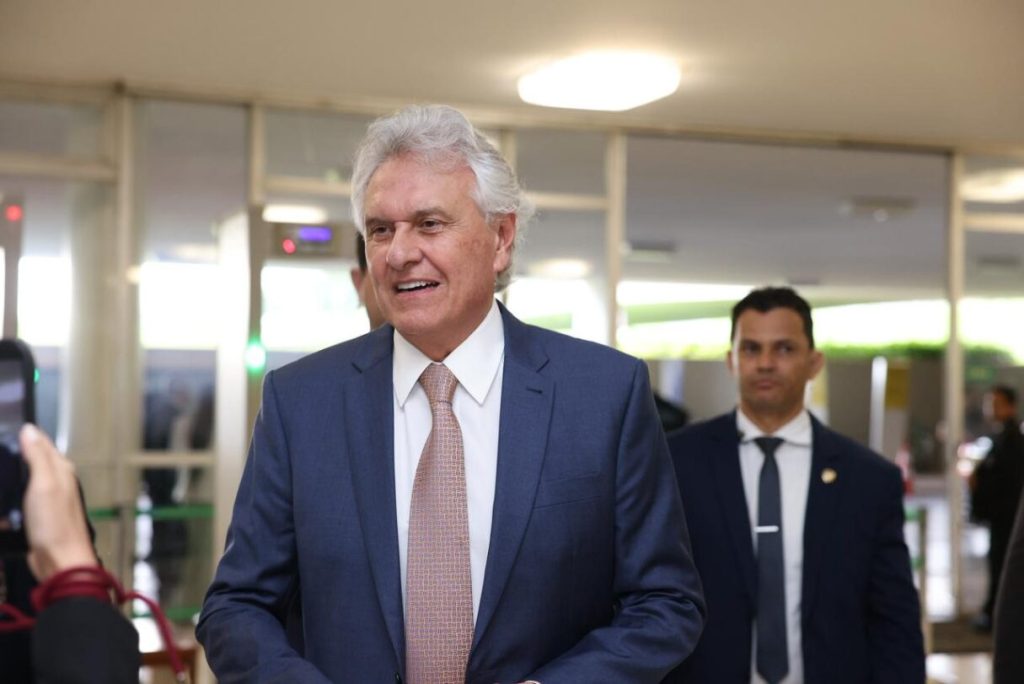 Governador Ronaldo Caiado (UB).