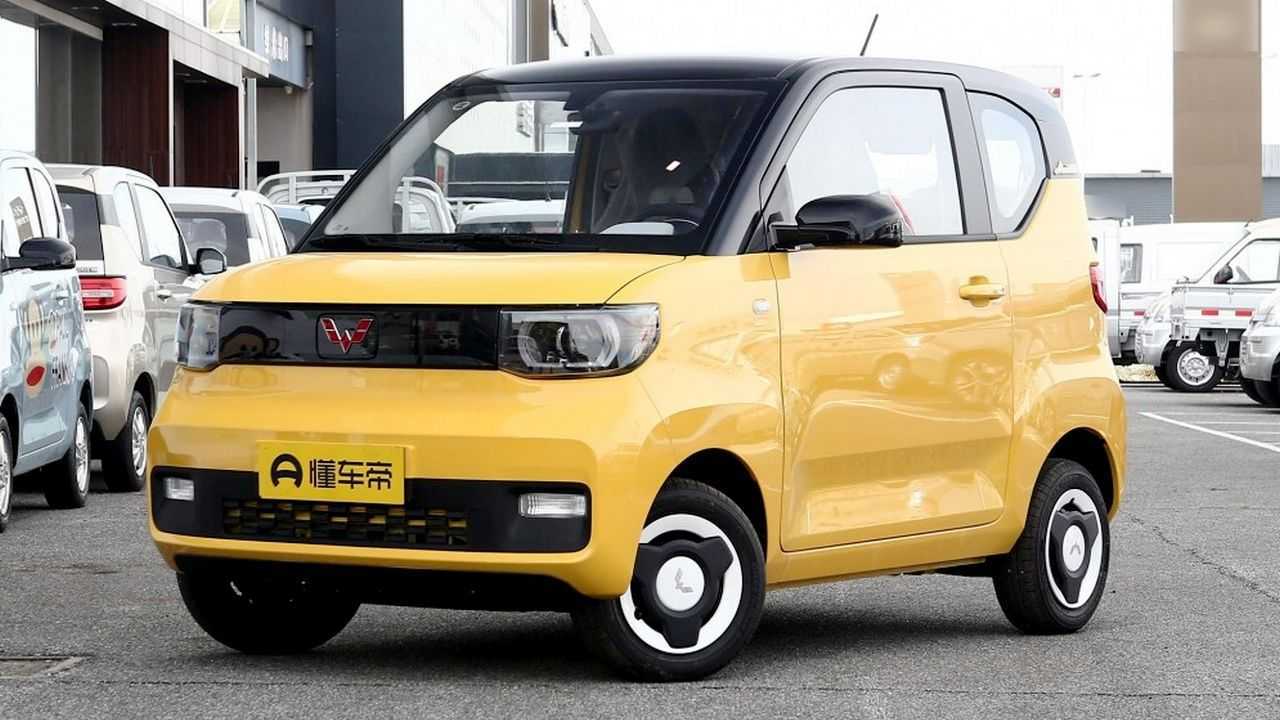 Mini carros elétricos vendidos por menos que um iPhone estão fazendo sucesso na China