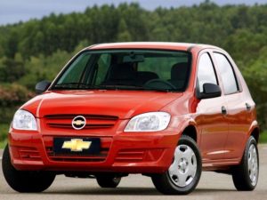 Quer um carro barato e resistente? Veja 6 opções a partir de R$ 14 mil