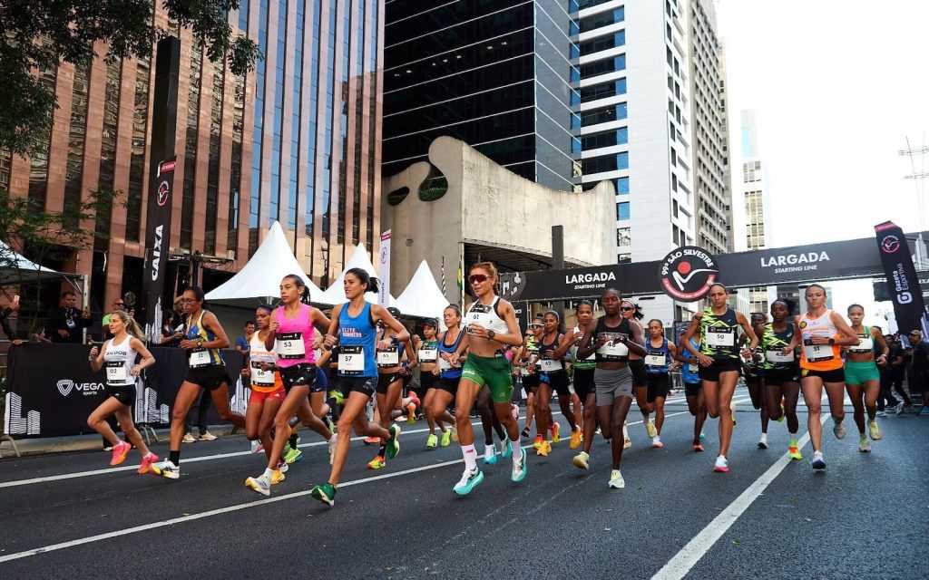 São Silvestre completa cem anos com chegada dramática e festa nas ruas de São Paulo