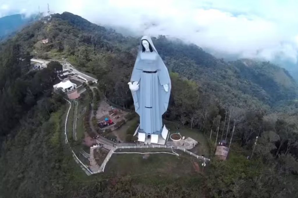Não é o Cristo Redentor, no Brasil: este é o país com o maior monumento da América Latina