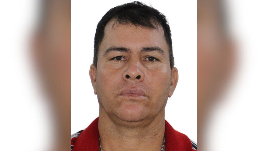 Motorista de caminhão, Ademar Paula Ferreira tinha 49 anos.