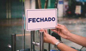Quatro fábricas fecham e mais de 500 funcionários perdem emprego de uma só vez