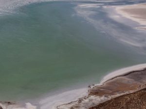 Lago “fantasma” reaparece após 100 mil anos em região extrema da Terra