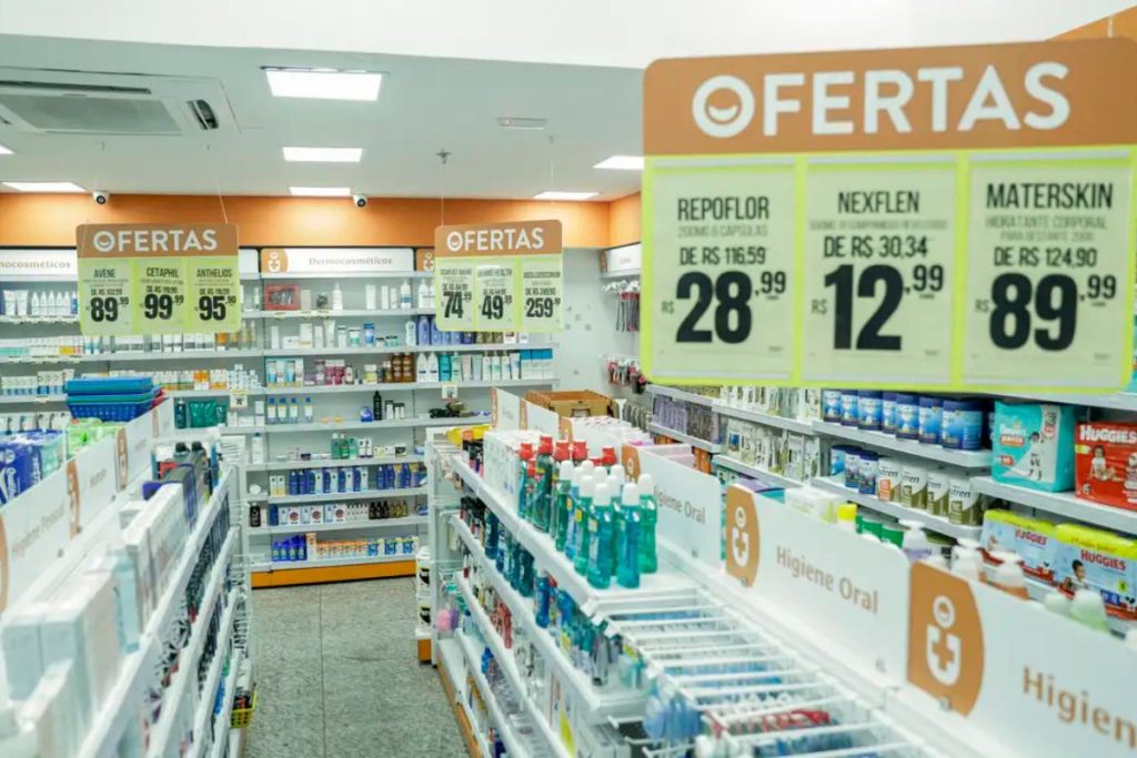 Farmácia 24h sem funcionários e sem fila, com atendimento por IA, é inaugurada