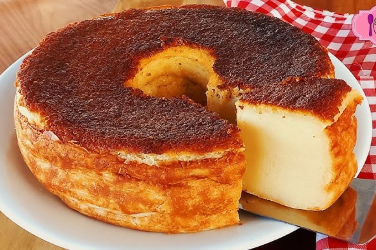 Receita de bolo mole de leite condensado: uma delícia para experimentar em casa