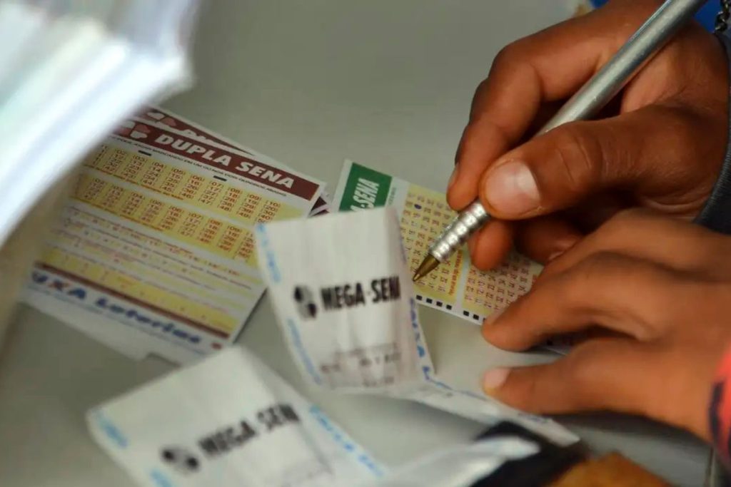 6 erros que diminuem as chances de ganhar na Mega da Virada, segundo especialistas