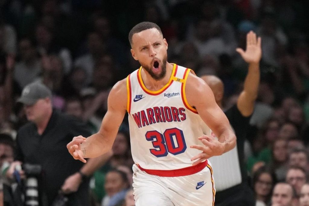 Stephen Curry supera Michael Jordan em estatística de cestinhas veteranos