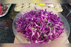 O anti-inflamatório natural que ajuda a diminuir o inchaço das pernas, segundo especialistas