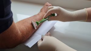 Exame toxicológico da CNH: médicos alertam candidatos sobre as 5 substâncias proibidas que passam a ser detectadas em 2026