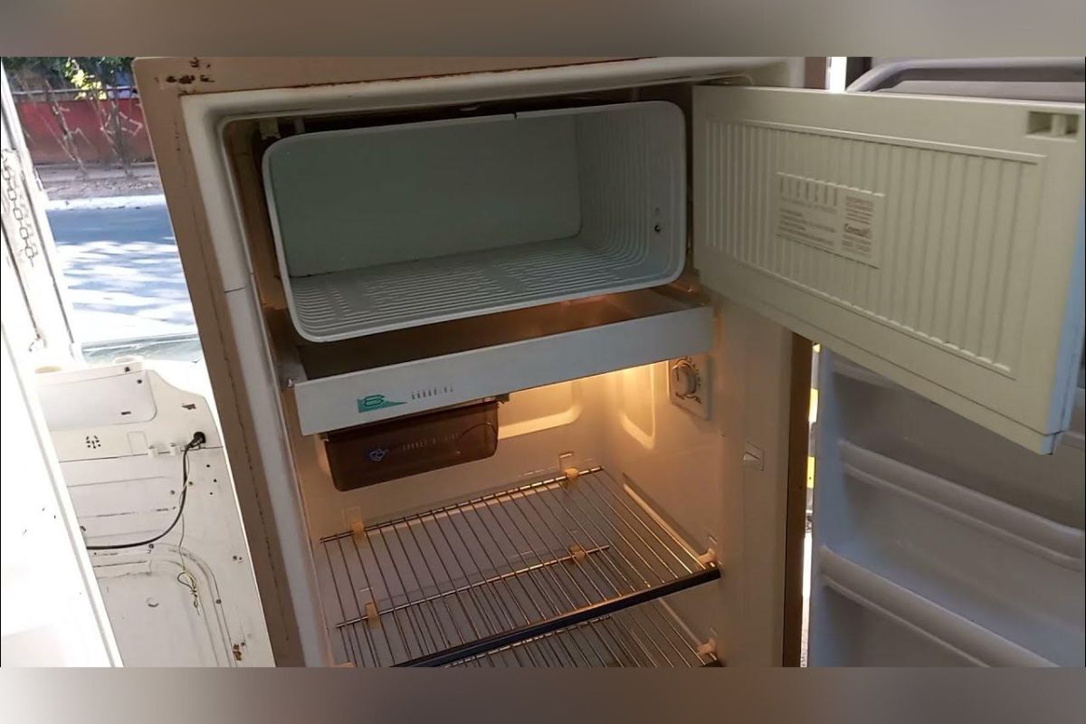 Como fazer a geladeira voltar a gelar sem precisar gastar dinheiro com técnico